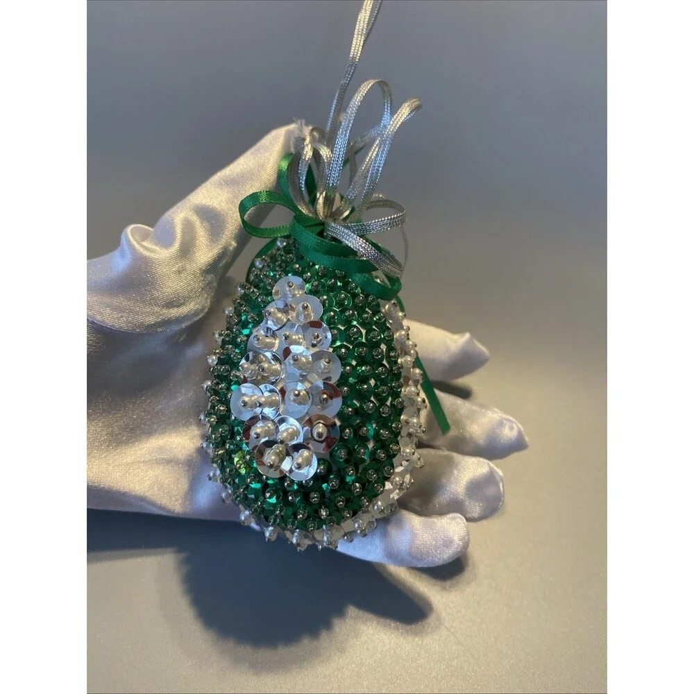 Vintage Christmas 3D Snowman Diorama Beaded Push Pin Ornament Handmade Green